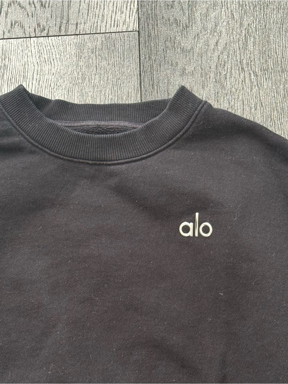 Alo Black Crewneck Sweatshirt - Picture 2 of 3